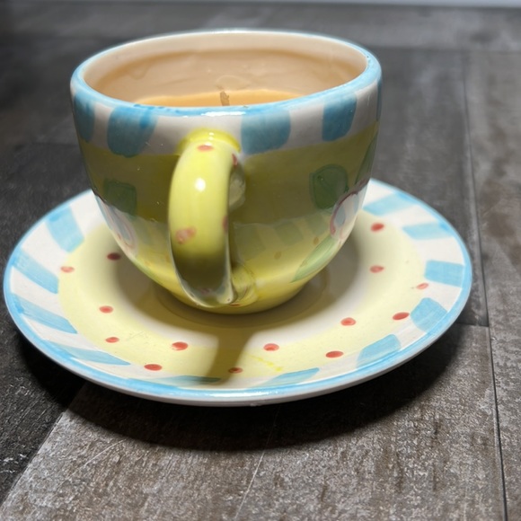 Candle in a Cup Soft Colors with a Floral Design Hand Painted - Picture 3 of 5